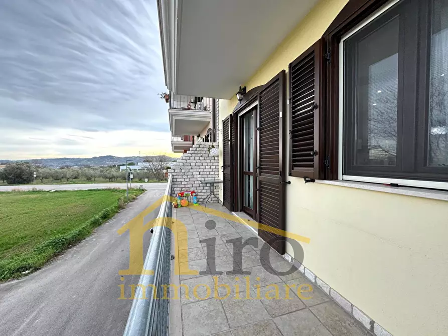 Immagine 28 di Villetta a schiera in vendita  a Pianella