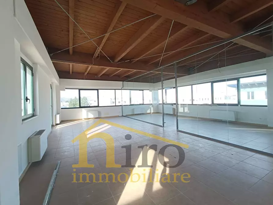 Immagine 1 di Locale commerciale in affitto  in VIA BOLZANO a San Giovanni Teatino