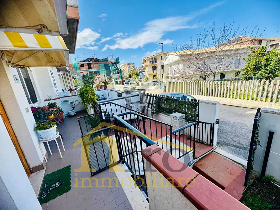 Immagine 4 di Villetta a schiera in vendita  in Via Vestina a Montesilvano