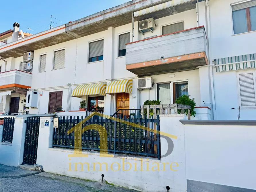 Immagine 2 di Villetta a schiera in vendita  in Via Vestina a Montesilvano