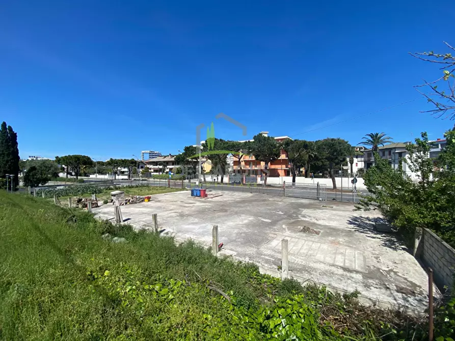 Immagine 4 di Box auto in vendita  in Via Scarlatti a San Benedetto Del Tronto