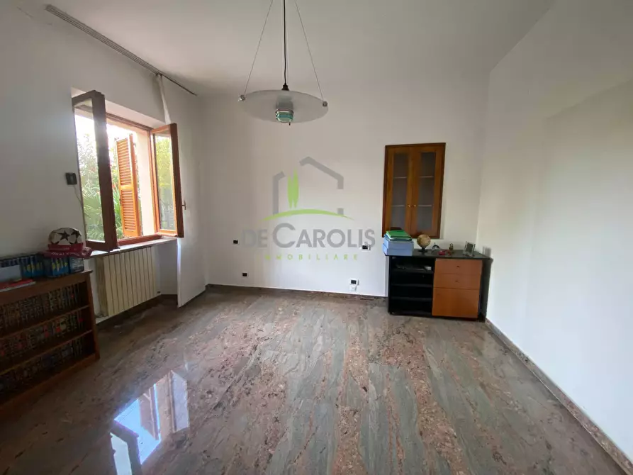 Immagine 5 di Casa indipendente in vendita  in Via degli Albicocchi a Ascoli Piceno