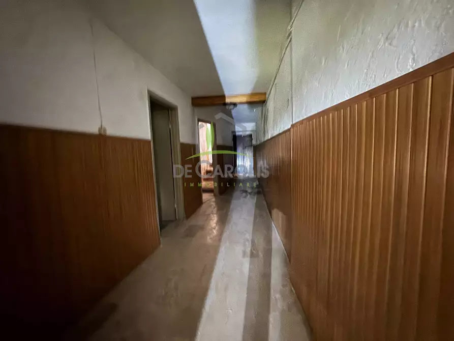 Immagine 2 di Casa indipendente in vendita  in PIazza Castello a Monsampolo Del Tronto