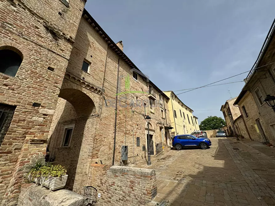 Immagine 10 di Casa indipendente in vendita  in PIazza Castello a Monsampolo Del Tronto