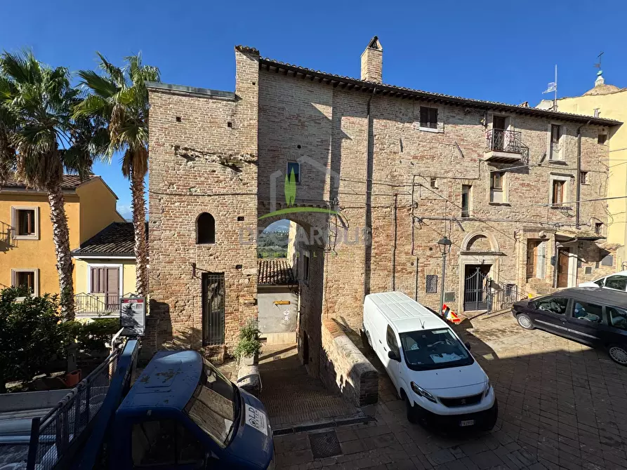 Immagine 12 di Casa indipendente in vendita  in PIazza Castello a Monsampolo Del Tronto