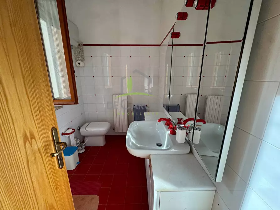 Immagine 12 di Casa indipendente in vendita  in Casette a Ascoli Piceno