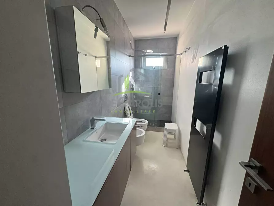 Immagine 5 di Appartamento in vendita  in Via Salaria a Monsampolo Del Tronto