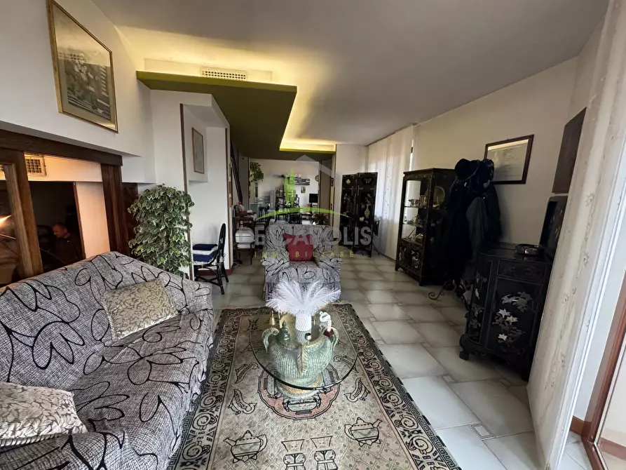 Immagine 4 di Villa in vendita  in Via Domenico Cimarosa a Ascoli Piceno