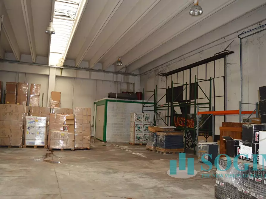 Immagine 17 di Capannone industriale in vendita  in Via Torino a Olgiate Comasco