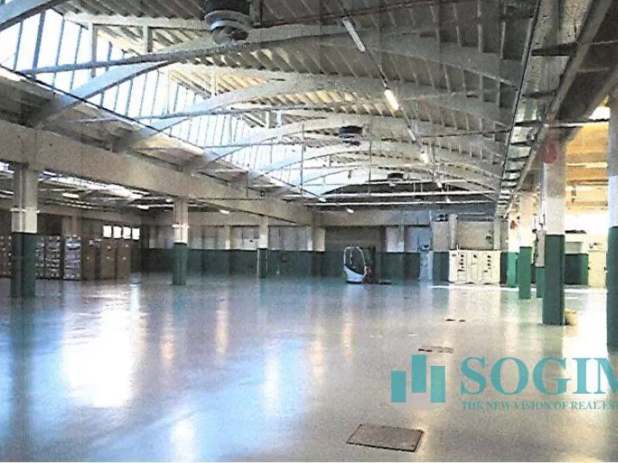 Immagine 2 di Capannone industriale in affitto  in via Parco a Biassono