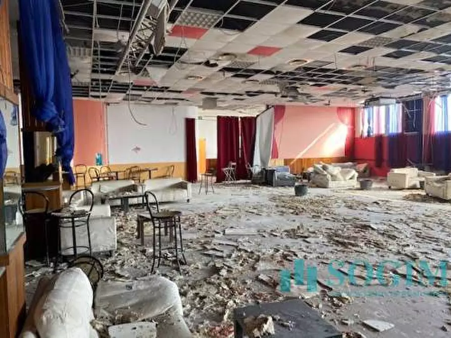 Immagine 8 di Locale commerciale in vendita  in strada padana superiore a Vimodrone