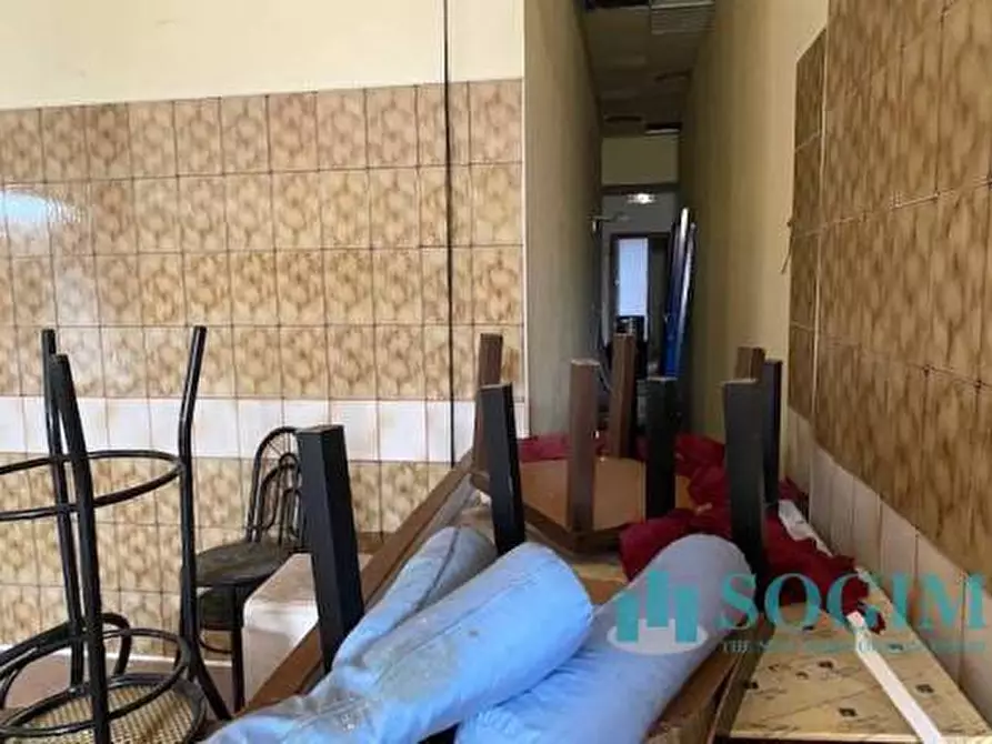 Immagine 9 di Locale commerciale in vendita  in strada padana superiore a Vimodrone