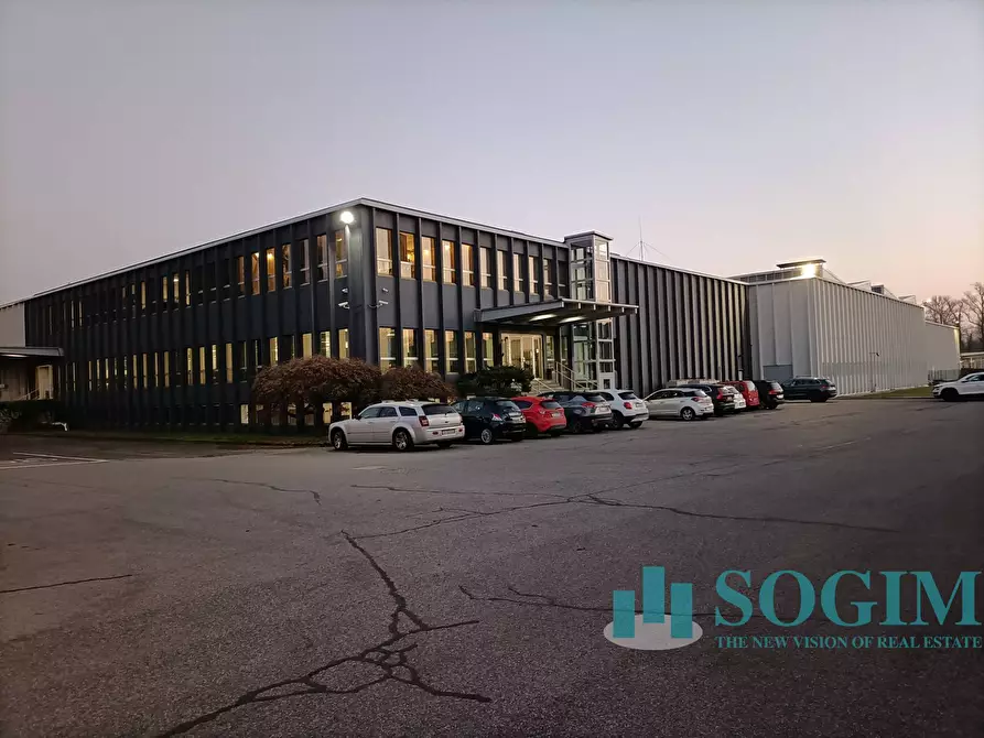 Immagine 6 di Capannone industriale in affitto  in via Parco a Biassono