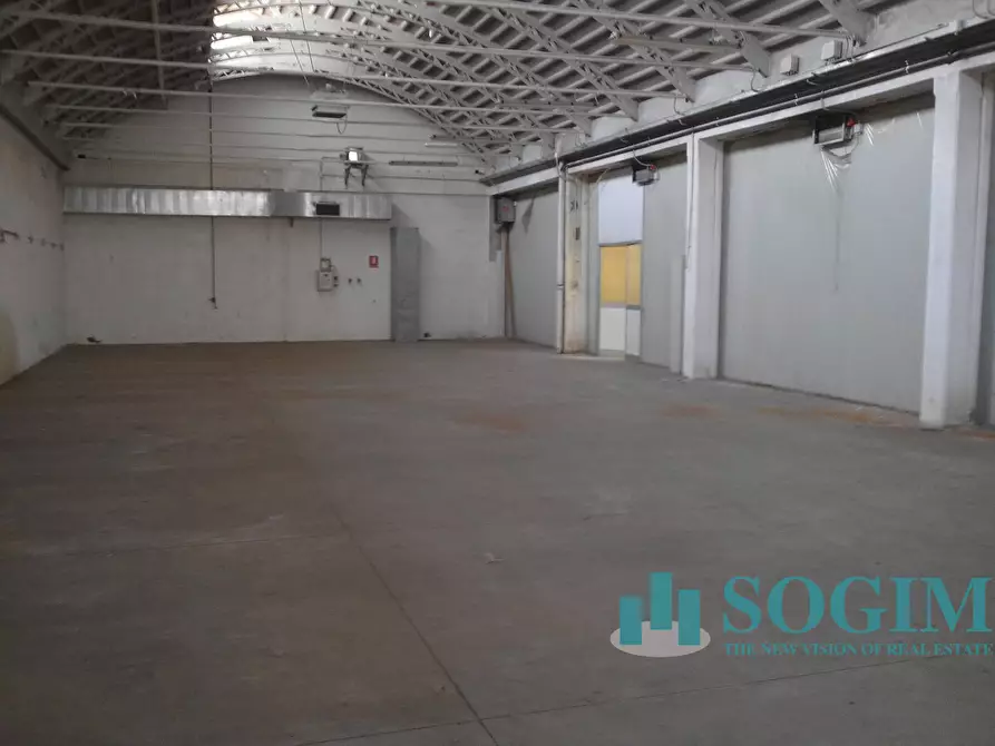 Immagine 7 di Magazzino in affitto  a Settimo Milanese