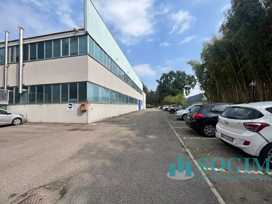 Immagine 1 di Capannone industriale in affitto  in Via XX settembre a Rovellasca