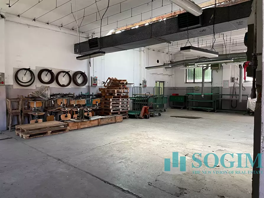 Immagine 9 di Locale commerciale in affitto  in CIRCONVALLAZIONE a Cornate D'adda