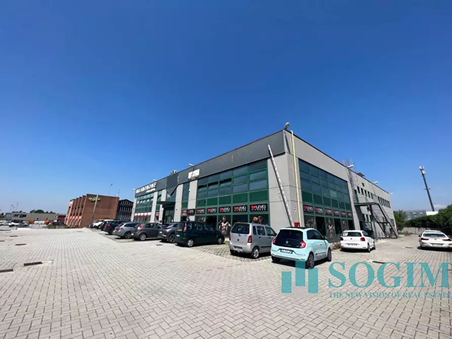 Immagine 19 di Negozio in vendita  in Via Europa Unita a Cermenate