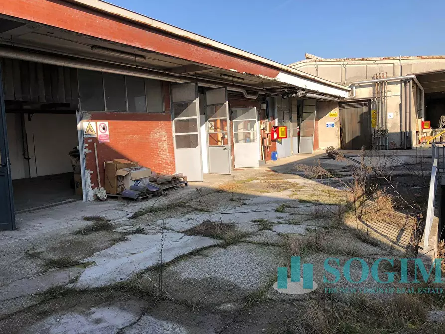 Immagine 3 di Magazzino in vendita  in VIA PO' a Opera