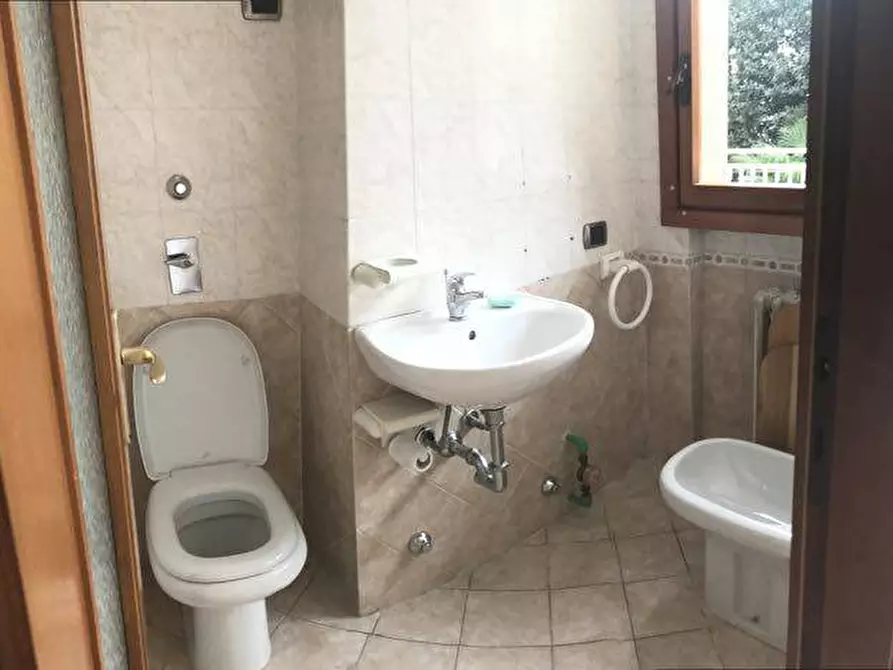 Immagine 23 di Ufficio in vendita  in Via Milano a Cantù