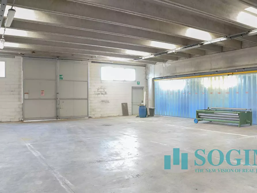 Immagine 25 di Capannone industriale in vendita  in via cesare battisti a Golasecca