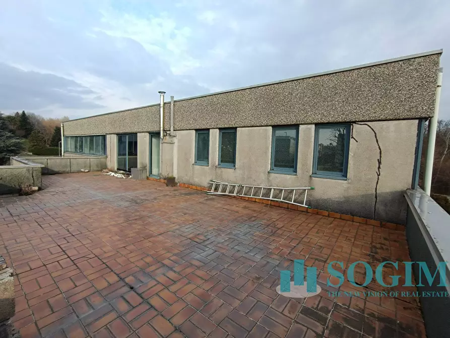 Immagine 14 di Locale commerciale in vendita  in Villa Guardia a Villa Guardia