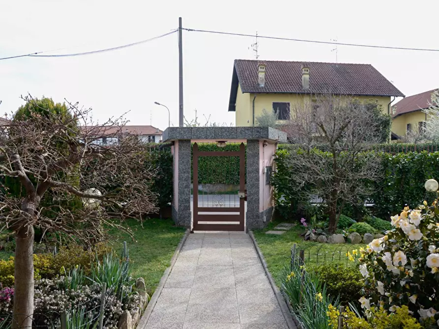 Immagine 17 di Capannone industriale in vendita  in Via Monte Golico a Samarate