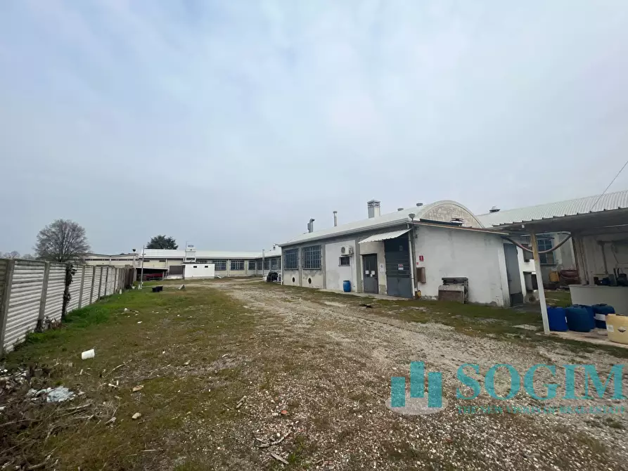 Immagine 11 di Capannone industriale in vendita  in via don minzoni a Turbigo