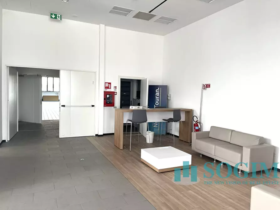 Immagine 5 di Capannone industriale in vendita  in viale lombardia a Saronno