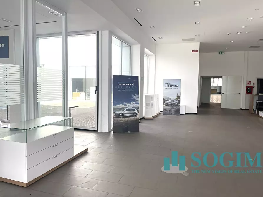 Immagine 6 di Capannone industriale in vendita  in viale lombardia a Saronno