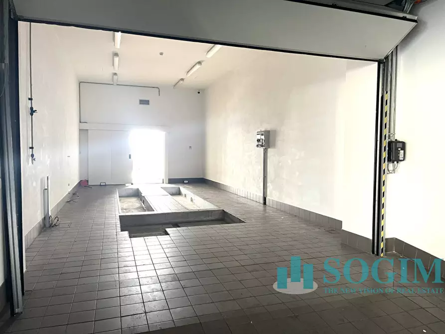 Immagine 11 di Capannone industriale in vendita  in viale lombardia a Saronno