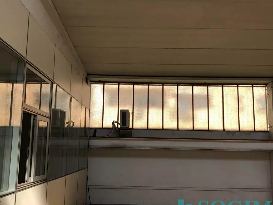 Immagine 14 di Capannone industriale in vendita  a Legnano