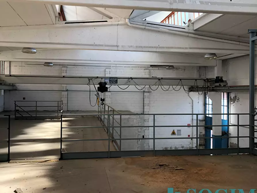 Immagine 5 di Capannone industriale in vendita  a Legnano