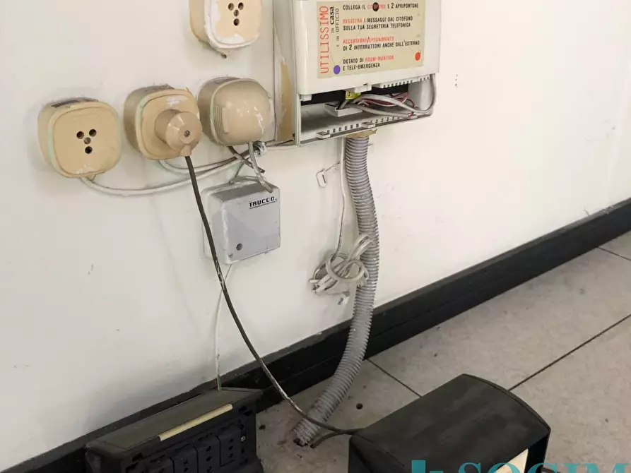 Immagine 23 di Capannone industriale in vendita  a Legnano