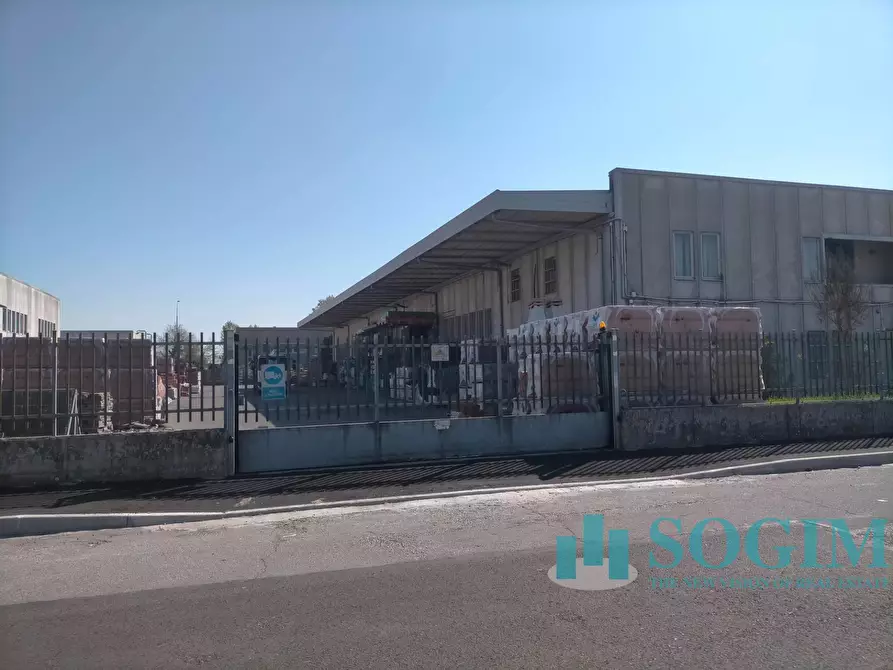 Immagine 11 di Capannone industriale in vendita  in VIA DELL'ARTIGIANATO a Lacchiarella