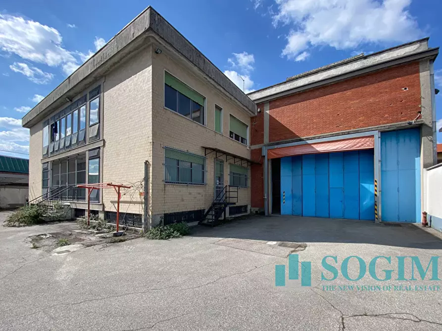 Immagine 2 di Capannone industriale in vendita  in Via dei Gigli a Busto Arsizio