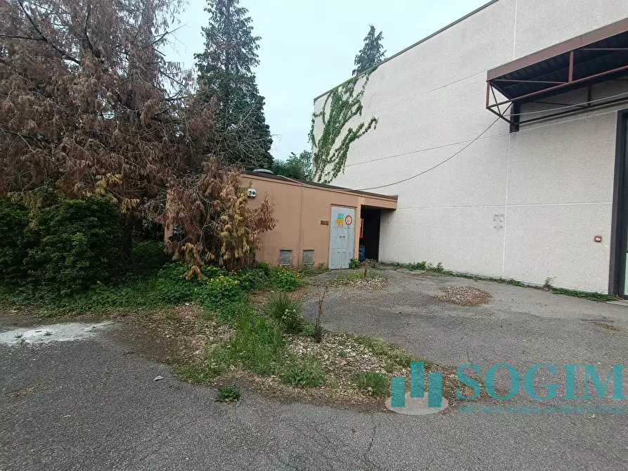 Immagine 4 di Terreno industriale in vendita  in Via Vittorio Emanuele a Olgiate Comasco