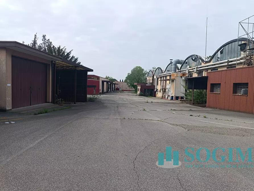 Immagine 16 di Terreno industriale in vendita  in Via Vittorio Emanuele a Olgiate Comasco