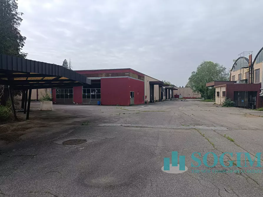 Immagine 18 di Terreno industriale in vendita  in Via Vittorio Emanuele a Olgiate Comasco