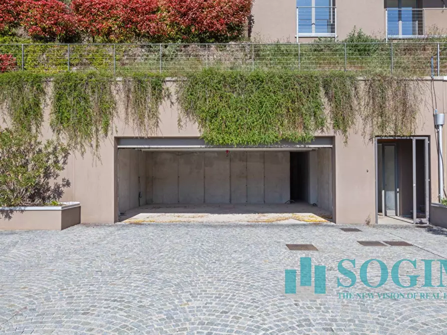 Immagine 12 di Villa in vendita  in Via Vittorio Veneto a Cernobbio