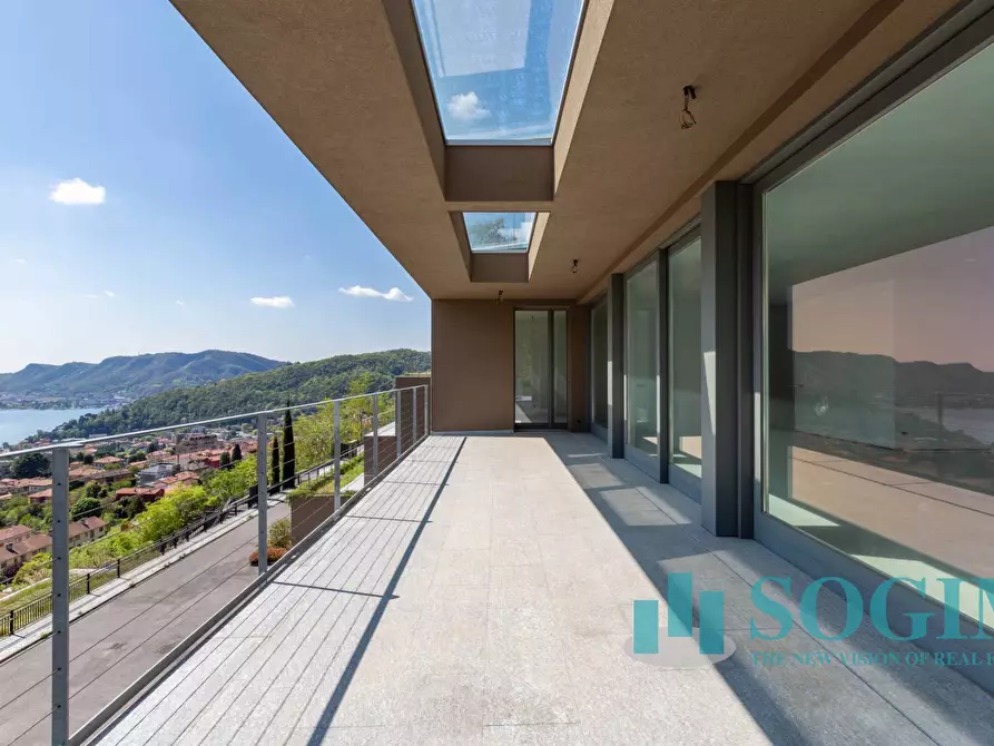 Immagine 22 di Villa in vendita  in Via Vittorio Veneto a Cernobbio