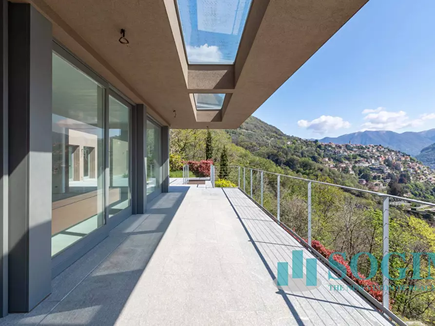 Immagine 23 di Villa in vendita  in Via Vittorio Veneto a Cernobbio