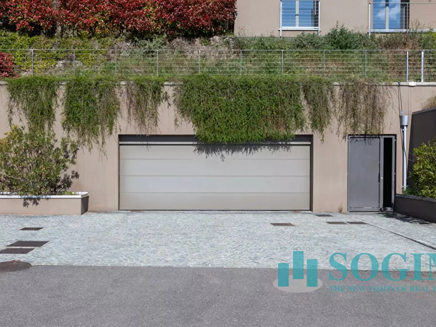 Immagine 8 di Villa in vendita  in Via Vittorio Veneto a Cernobbio