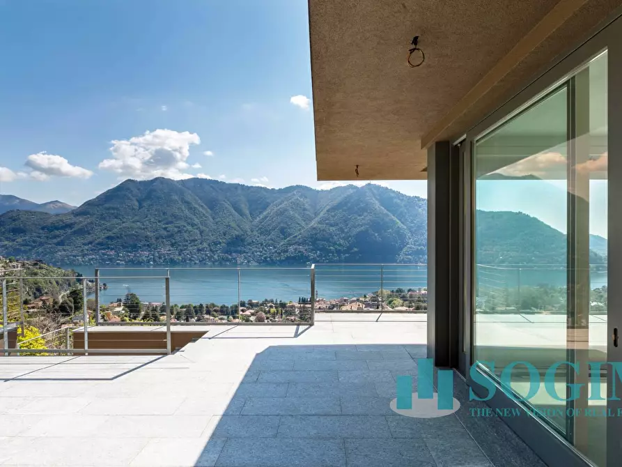 Immagine 16 di Villa in vendita  in Via Vittorio Veneto a Cernobbio