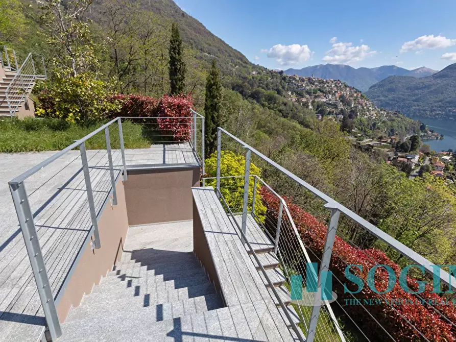 Immagine 26 di Villa in vendita  in Via Vittorio Veneto a Cernobbio
