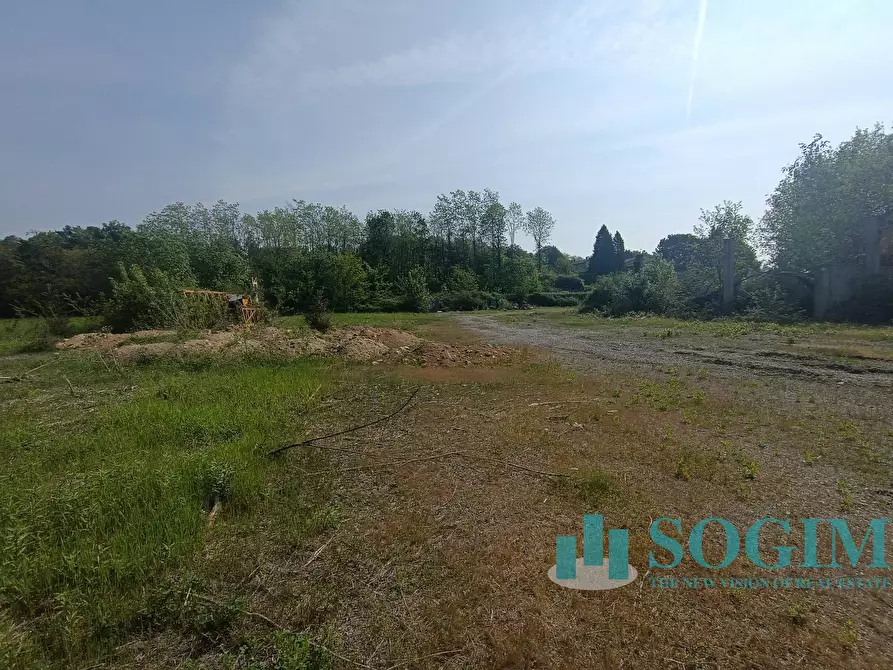 Immagine 10 di Terreno industriale in vendita  in Via della Fornace a Oltrona Di San Mamette