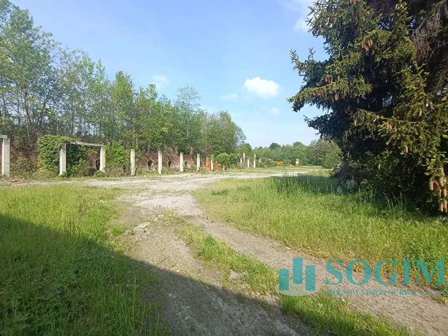 Immagine 2 di Terreno industriale in vendita  in Via della Fornace a Oltrona Di San Mamette