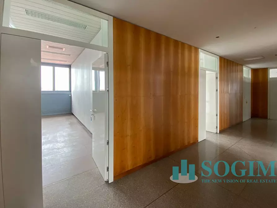 Immagine 10 di Ufficio in affitto  in Viale Leonardo da Vinci a Novara