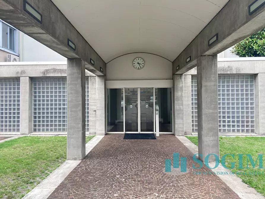 Immagine 15 di Ufficio in affitto  in Viale Leonardo da Vinci a Novara