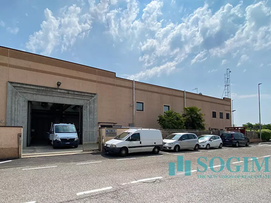 Immagine 2 di Capannone industriale in vendita  in via della pacciarna a Gorla Maggiore