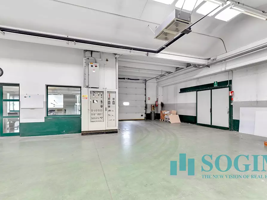 Immagine 10 di Capannone industriale in vendita  in Via strada di mezzo a Cirimido